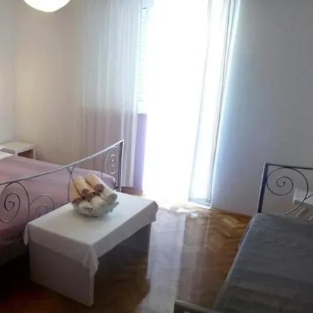 Jadra - With Parking Apartment
